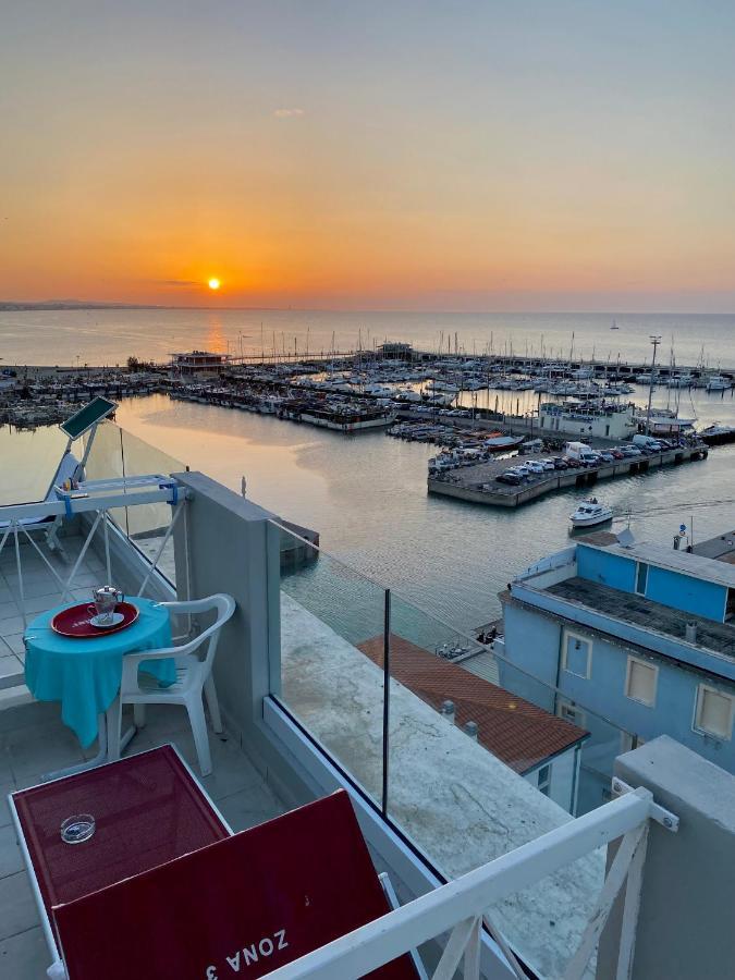 Hotel Europa Gabicce Mare Exterior foto
